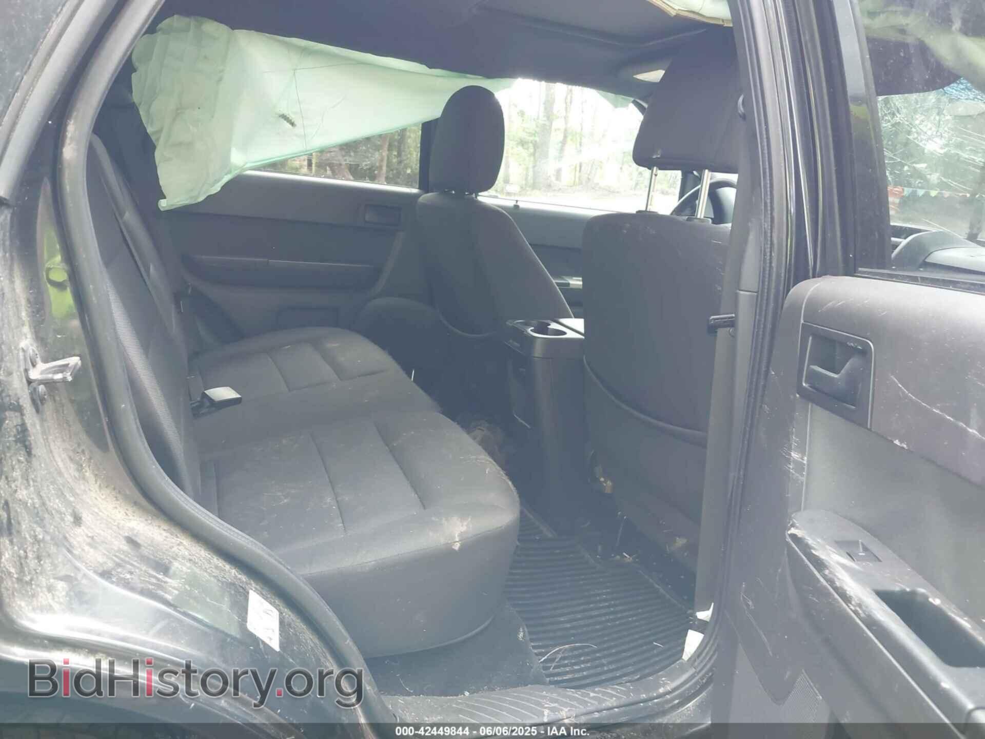 2011 FORD ESCAPE - VIN: 1FMCU0D71BKA19880 - Фото 8