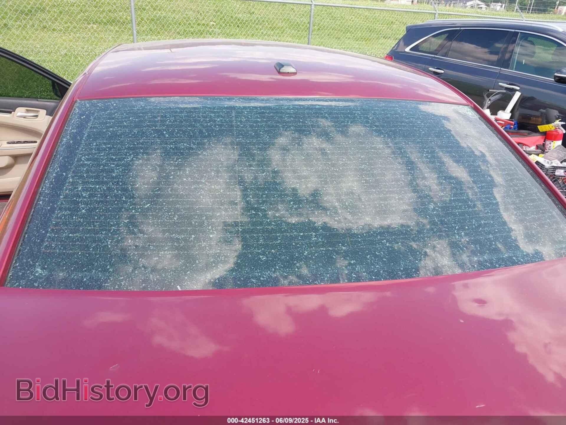 2014 CHRYSLER 300 - VIN: 2C3CCAAG5EH352083 - Фото 17