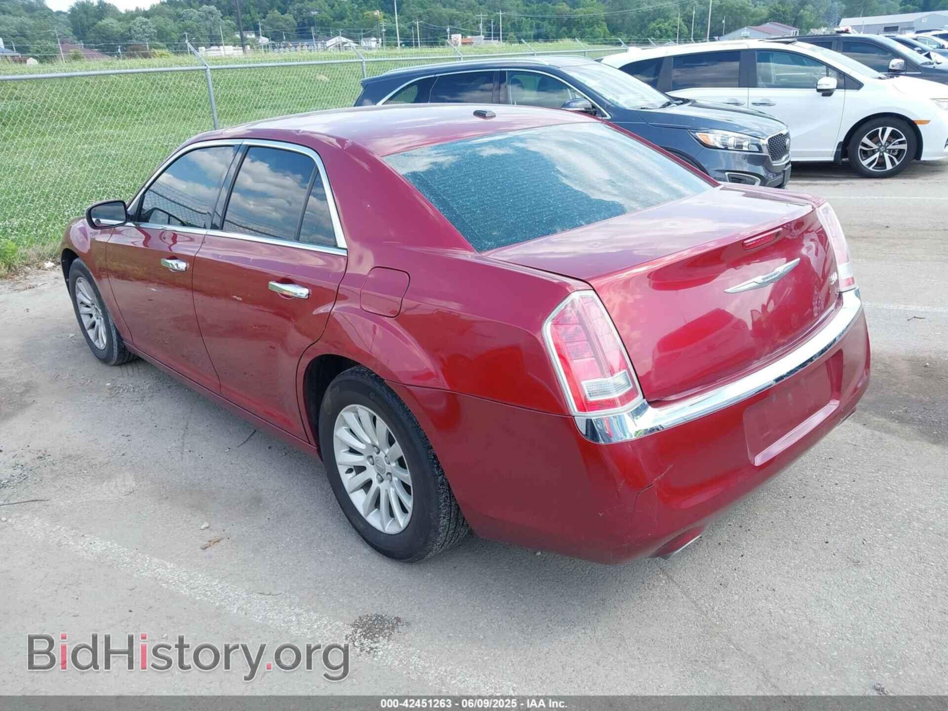 2014 CHRYSLER 300 - VIN: 2C3CCAAG5EH352083 - Фото 3