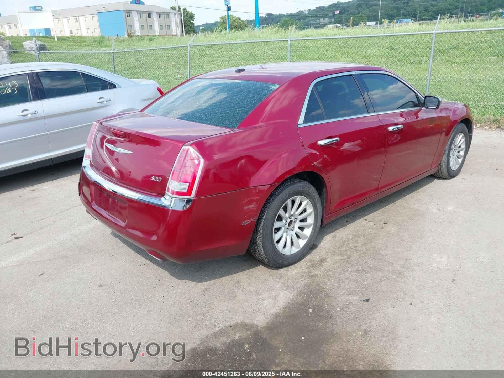 2014 CHRYSLER 300 - VIN: 2C3CCAAG5EH352083 - Фото 4