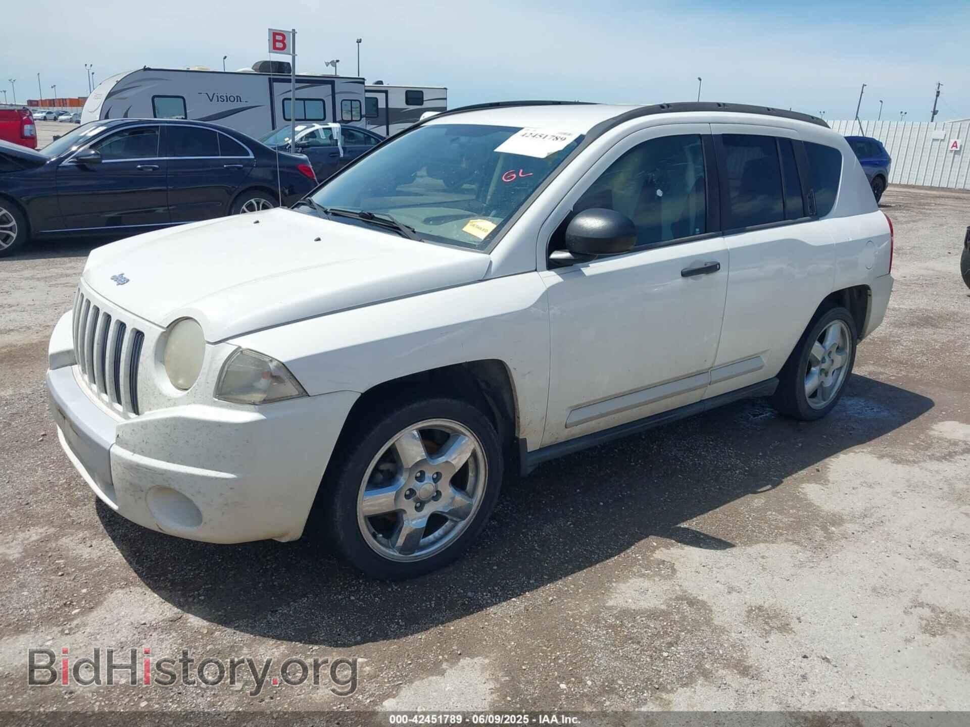 2007 JEEP COMPASS - VIN: 1J8FT57WX7D230990 - Photo 2