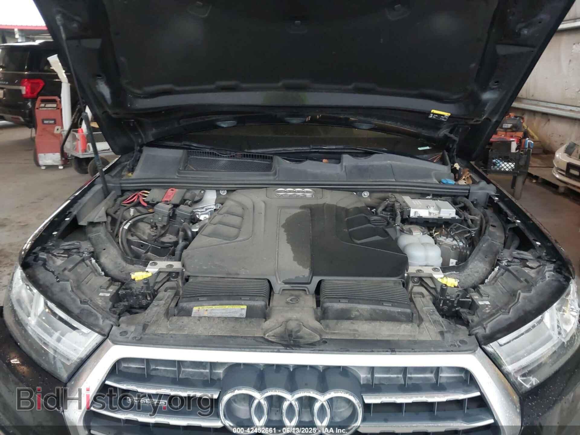 2018 AUDI Q7 - VIN: WA1VAAF75JD011819 - Фото 10