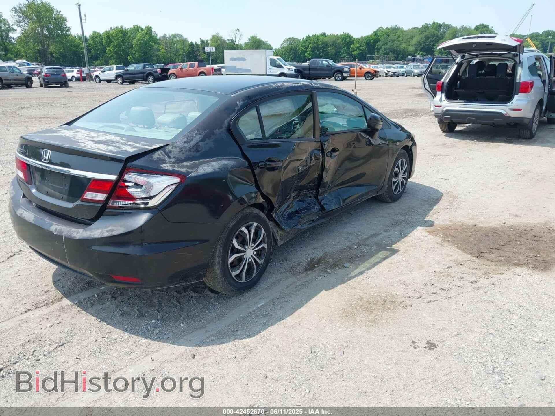 2015 HONDA CIVIC - VIN: 19XFB2F56FE200352 - Фото 4