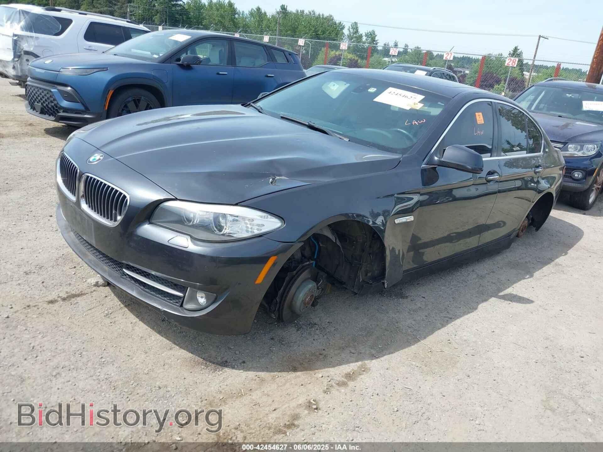 2012 BMW 528I - VIN: WBAXH5C50CDW10177 - Фото 2