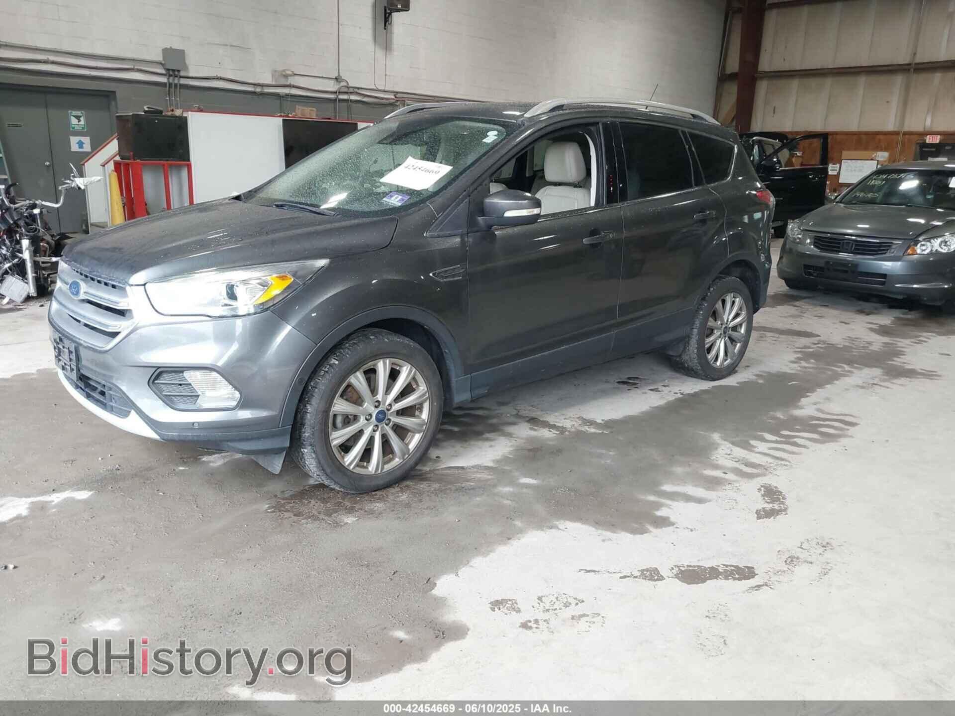 2017 FORD ESCAPE - VIN: 1FMCU9JD4HUB07866 - Фото 2