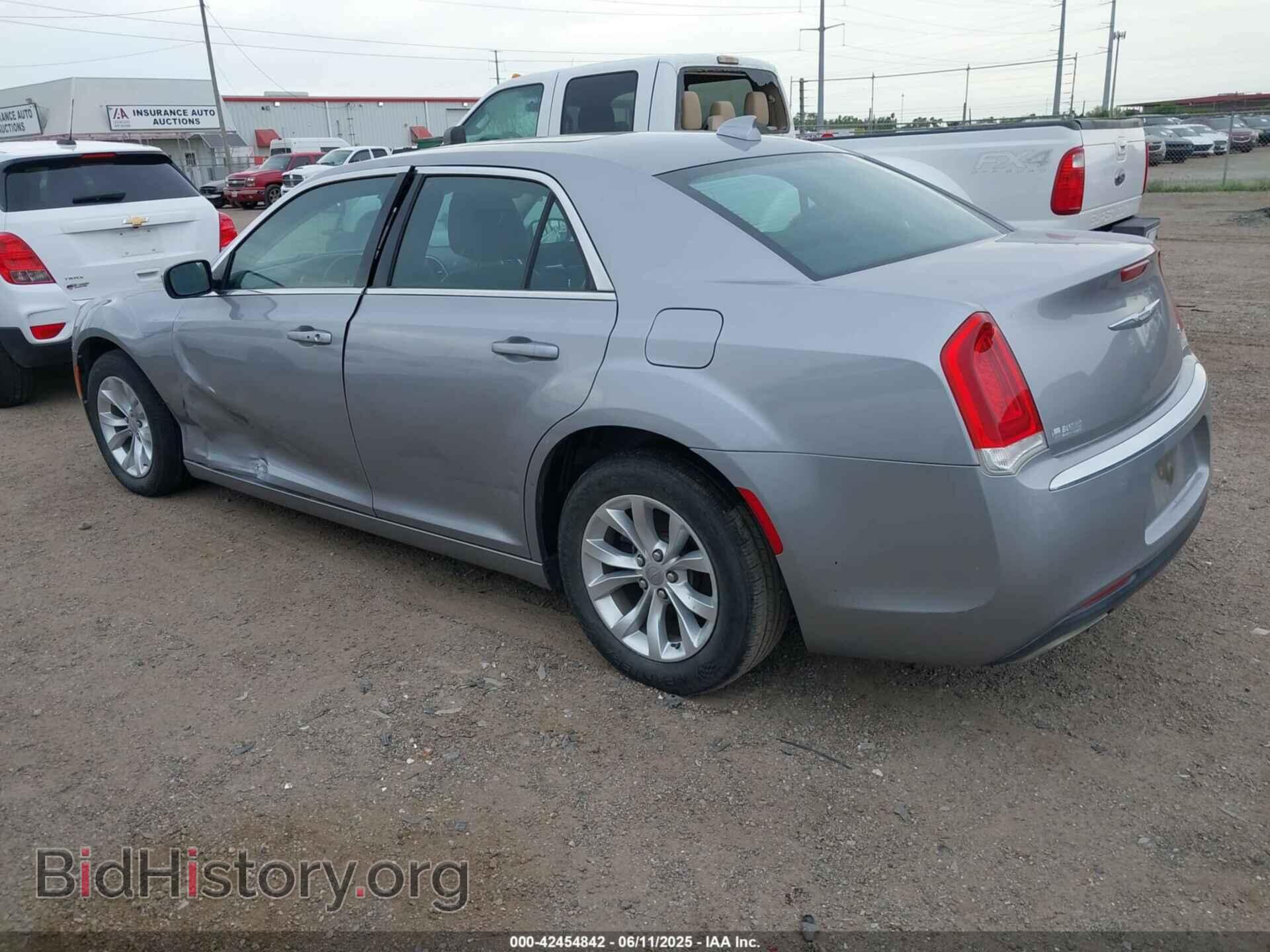 2016 CHRYSLER 300 - VIN: 2C3CCAAG9GH206790 - Фото 3