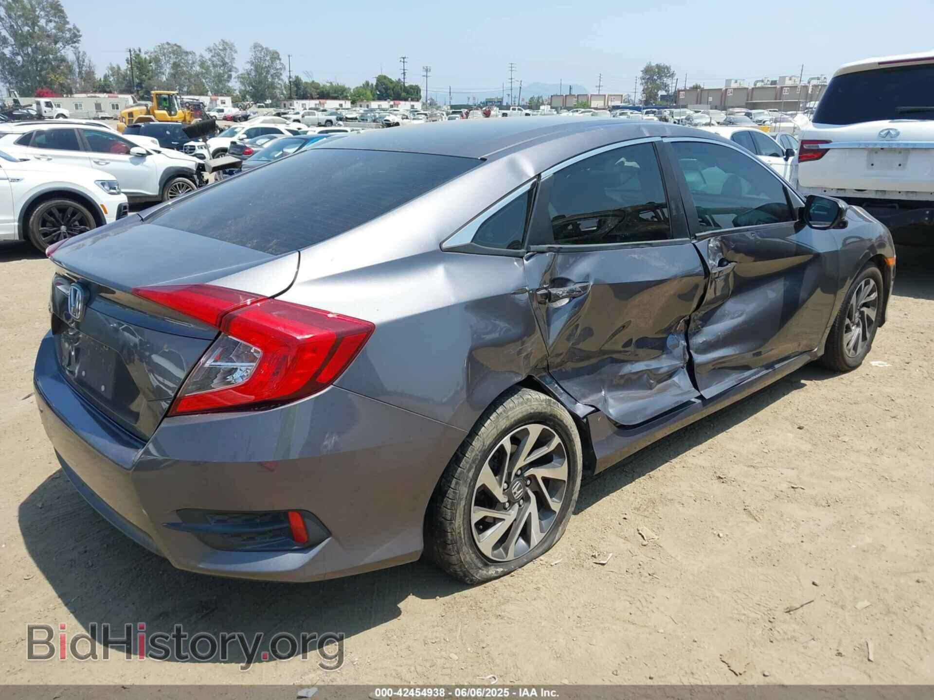 2016 HONDA CIVIC - VIN: 2HGFC2F73GH517284 - Фото 4