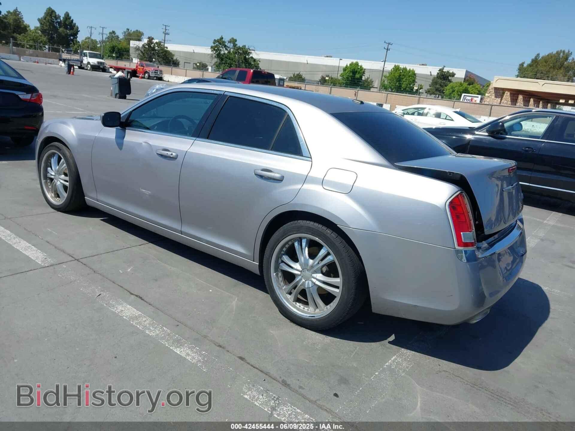 2014 CHRYSLER 300 - VIN: 2C3CCAAG6EH383035 - Фото 3