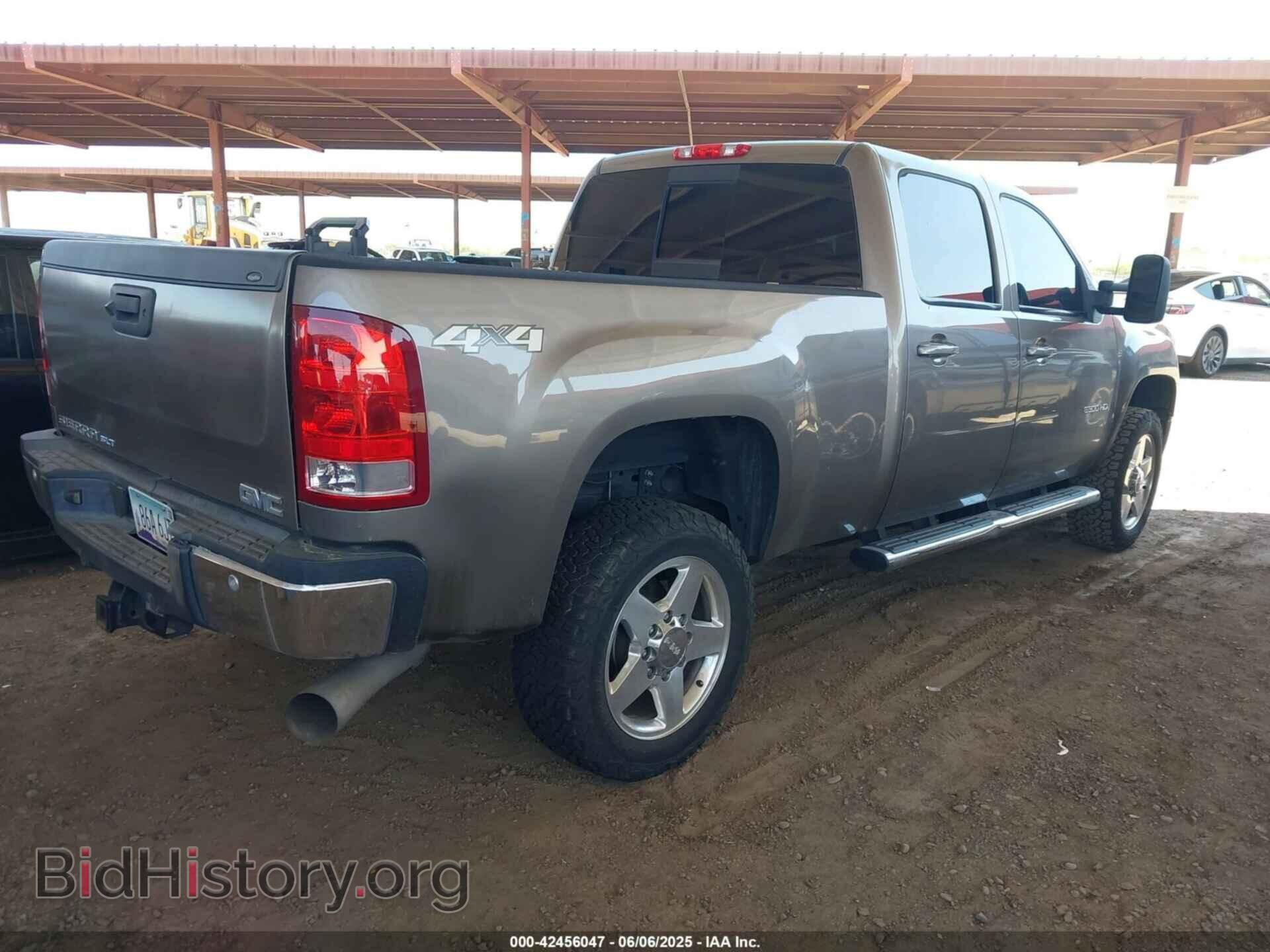 2014 GMC SIERRA 2500HD - VIN: 1GT121E85EF136406 - Фото 4