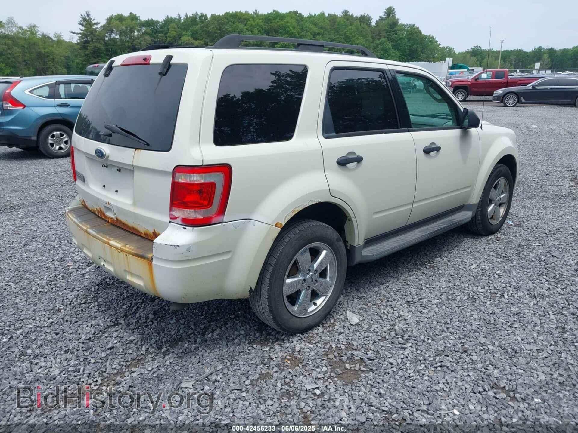 2011 FORD ESCAPE - VIN: 1FMCU0D74BKC21967 - Фото 4