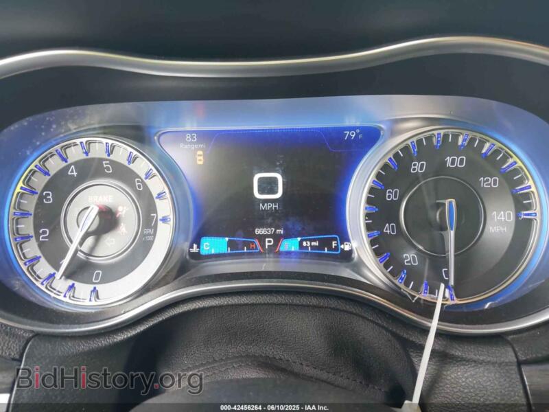 2019 Chrysler 300 (VIN 2C3CCAAG6KH610400) — фото 7 из 16