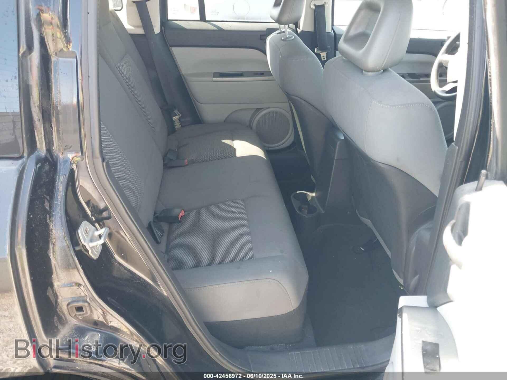 2007 JEEP COMPASS - VIN: 1J8FT47W07D102073 - Фото 8