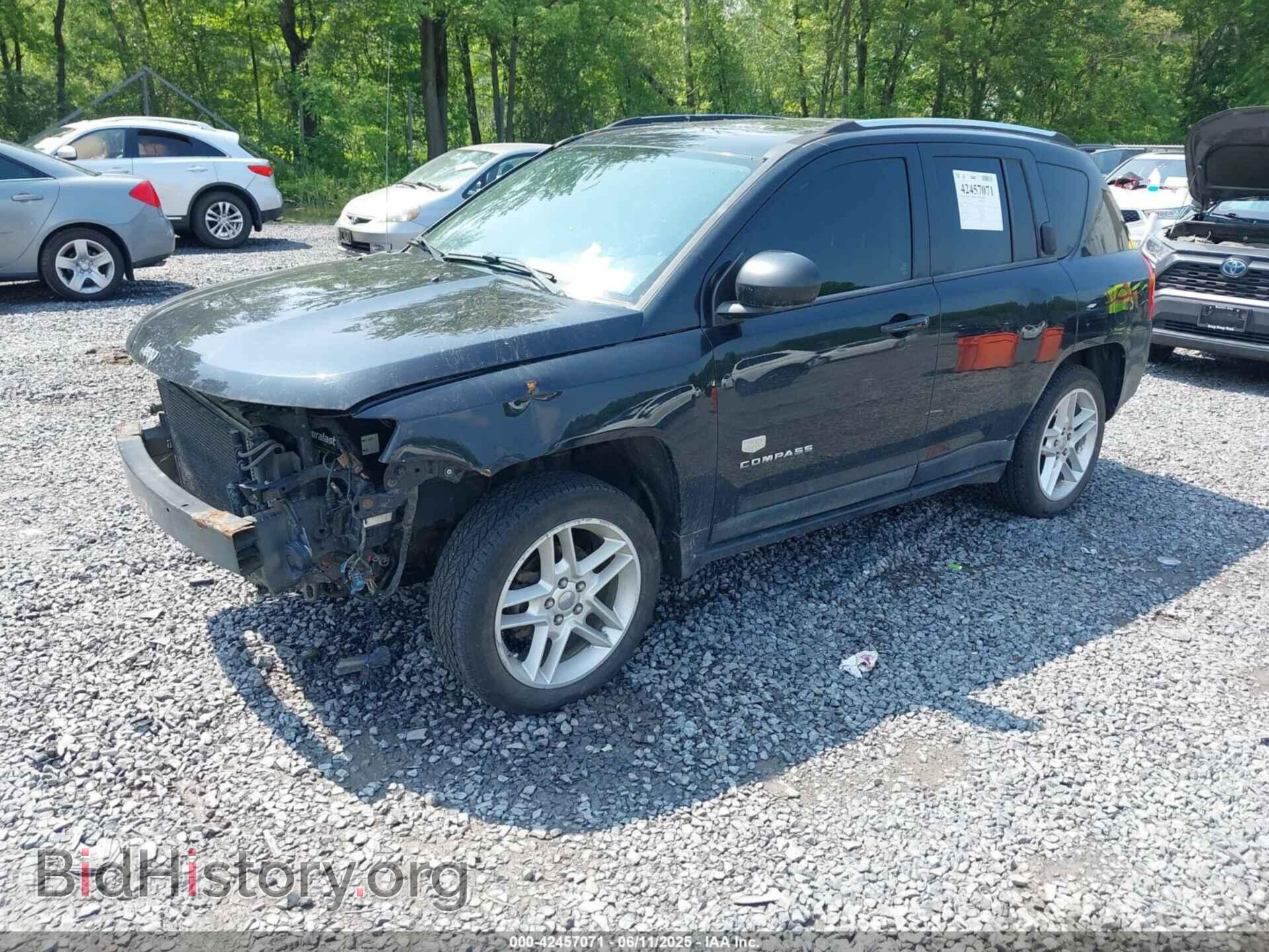 2011 JEEP COMPASS - VIN: 1J4NF5FB2BD165306 - Photo 2