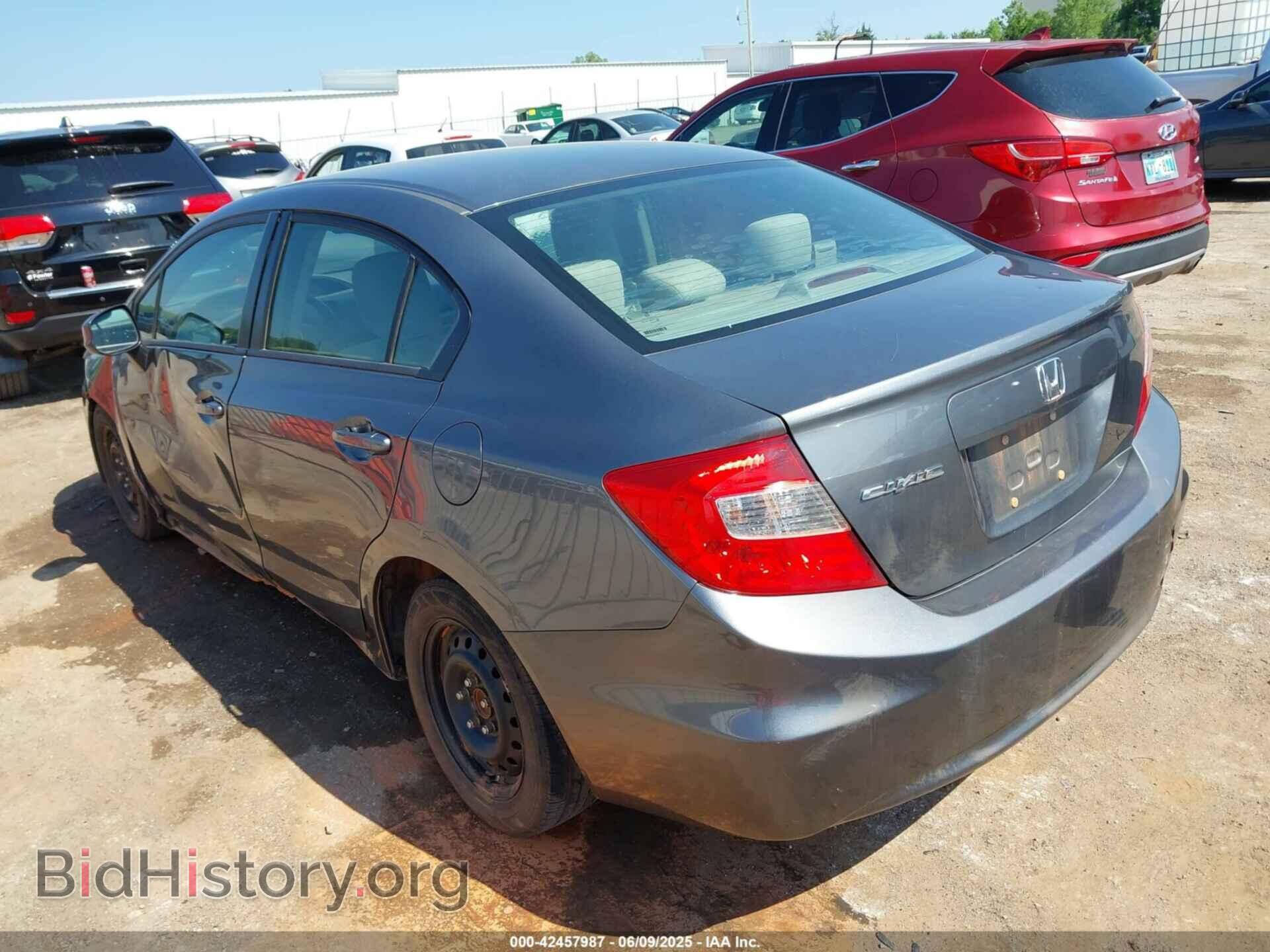 2012 HONDA CIVIC - VIN: 2HGFB2F58CH317612 - Фото 3