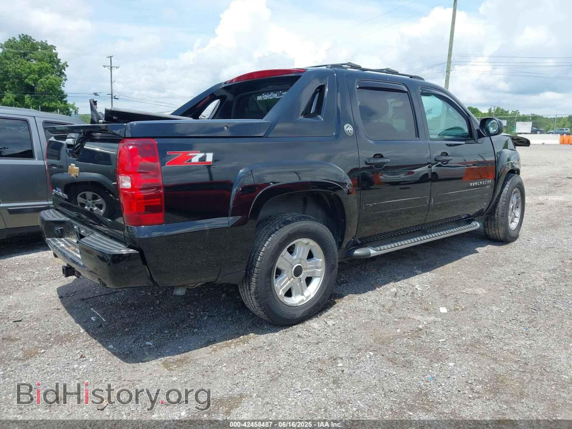 2013 CHEVROLET AVALANCHE - VIN: 3GNMCFE07DG374618 - Фото 4