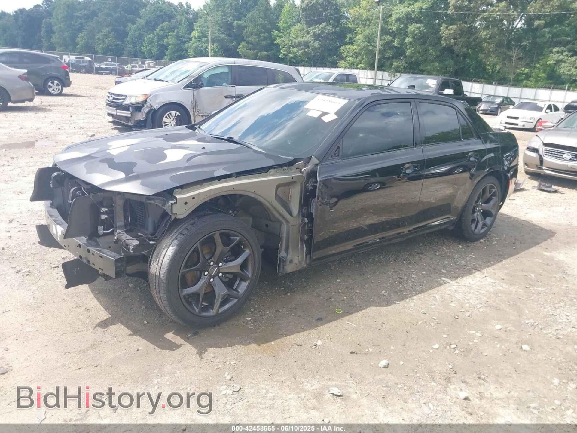 2021 CHRYSLER 300 - VIN: 2C3CCABG7MH640751 - Фото 2