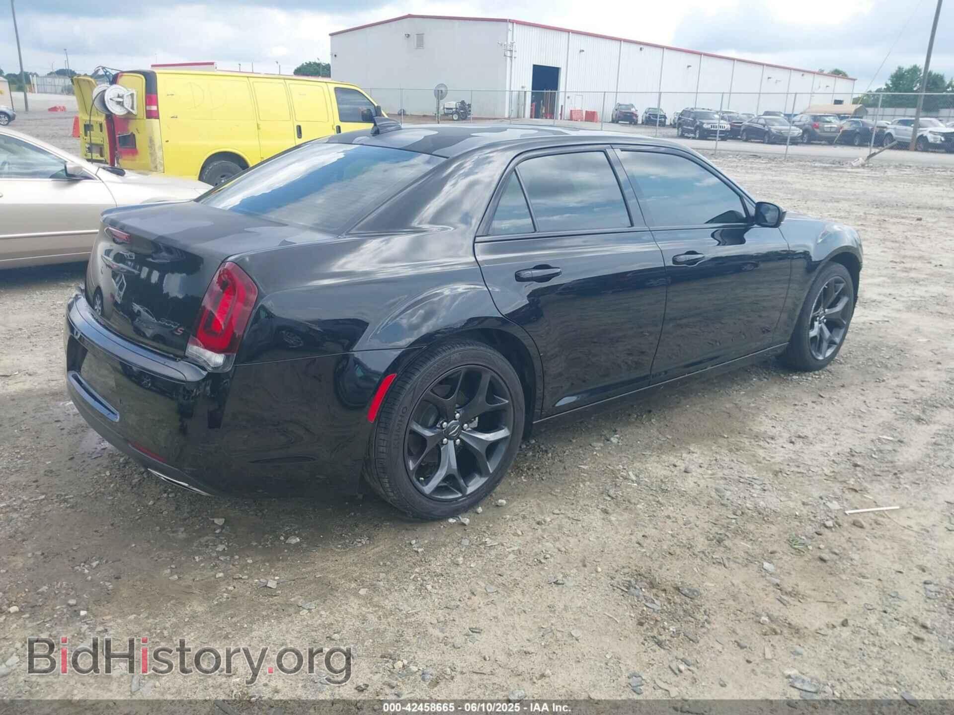 2021 CHRYSLER 300 - VIN: 2C3CCABG7MH640751 - Фото 4