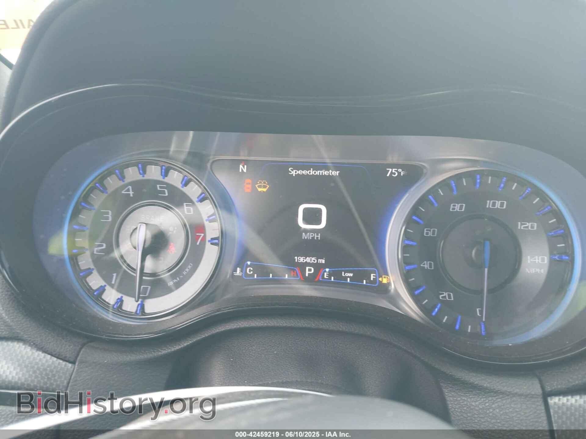 2015 CHRYSLER 300 - VIN: 2C3CCABG5FH808342 - Фото 7