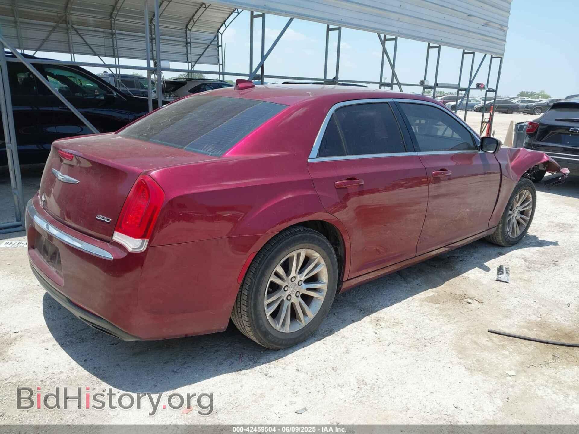 2016 CHRYSLER 300 - VIN: 2C3CCAAG4GH295734 - Фото 4