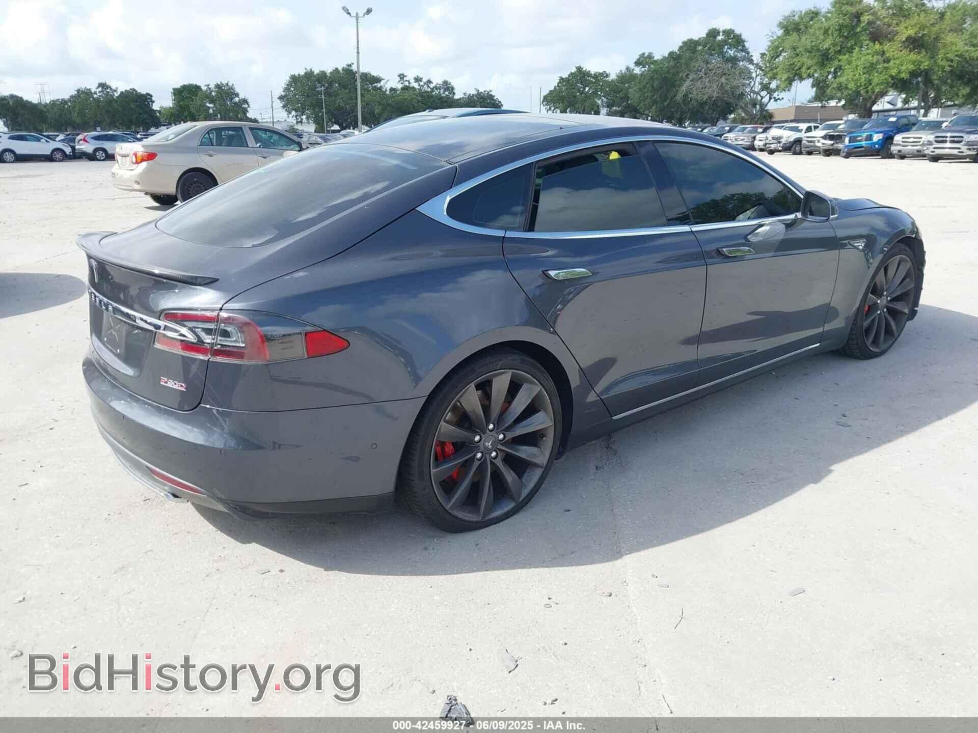 2015 TESLA MODEL S - VIN: 5YJSA1E47FF102106 - Photo 4