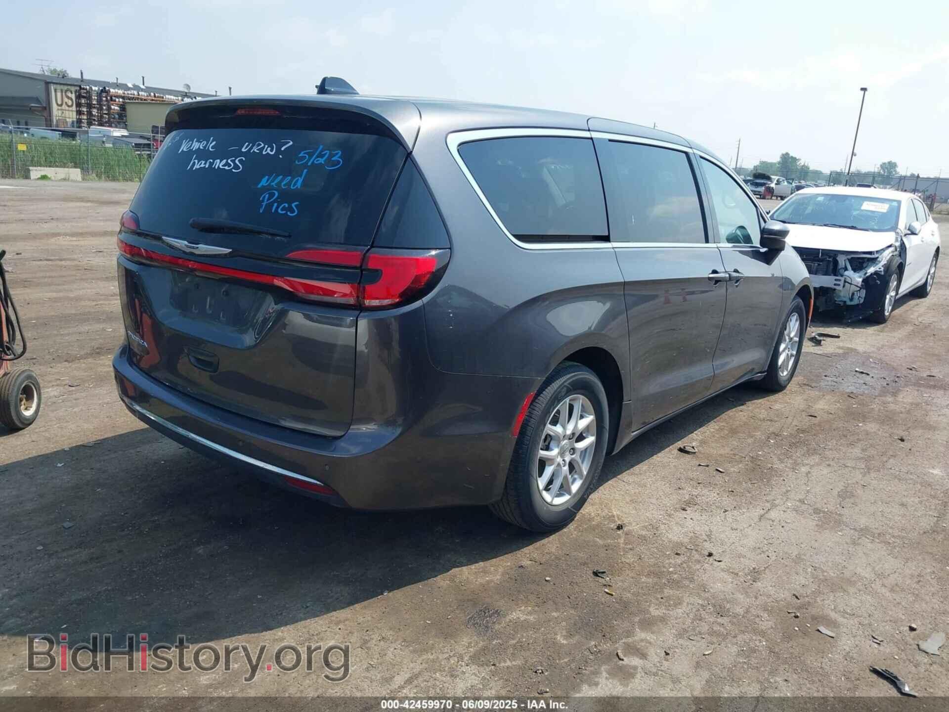 2023 CHRYSLER PACIFICA - VIN: 2C4RC1BG7PR581107 - Фото 4