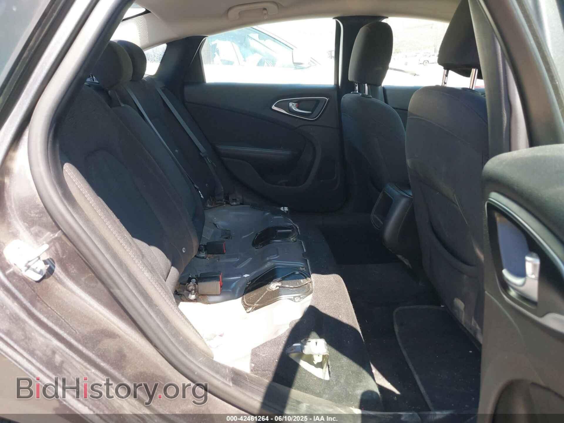 2016 CHRYSLER 200 - VIN: 1C3CCCAB2GN154779 - Фото 8