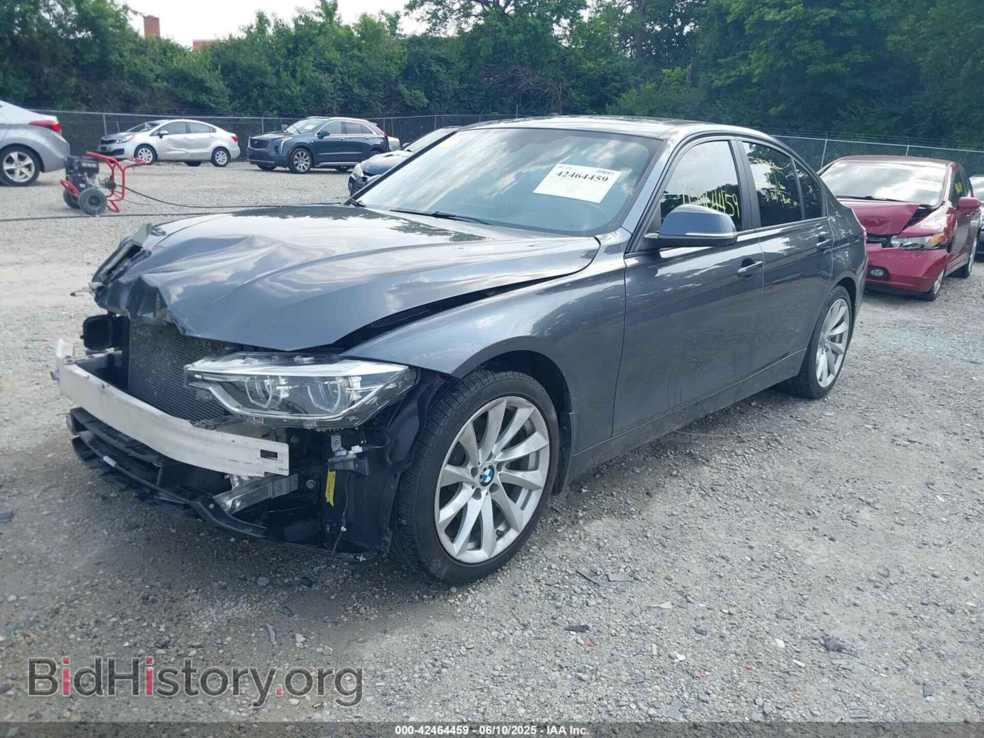 2018 BMW 320I - VIN: WBA8A3C55JA358857 - Фото 2