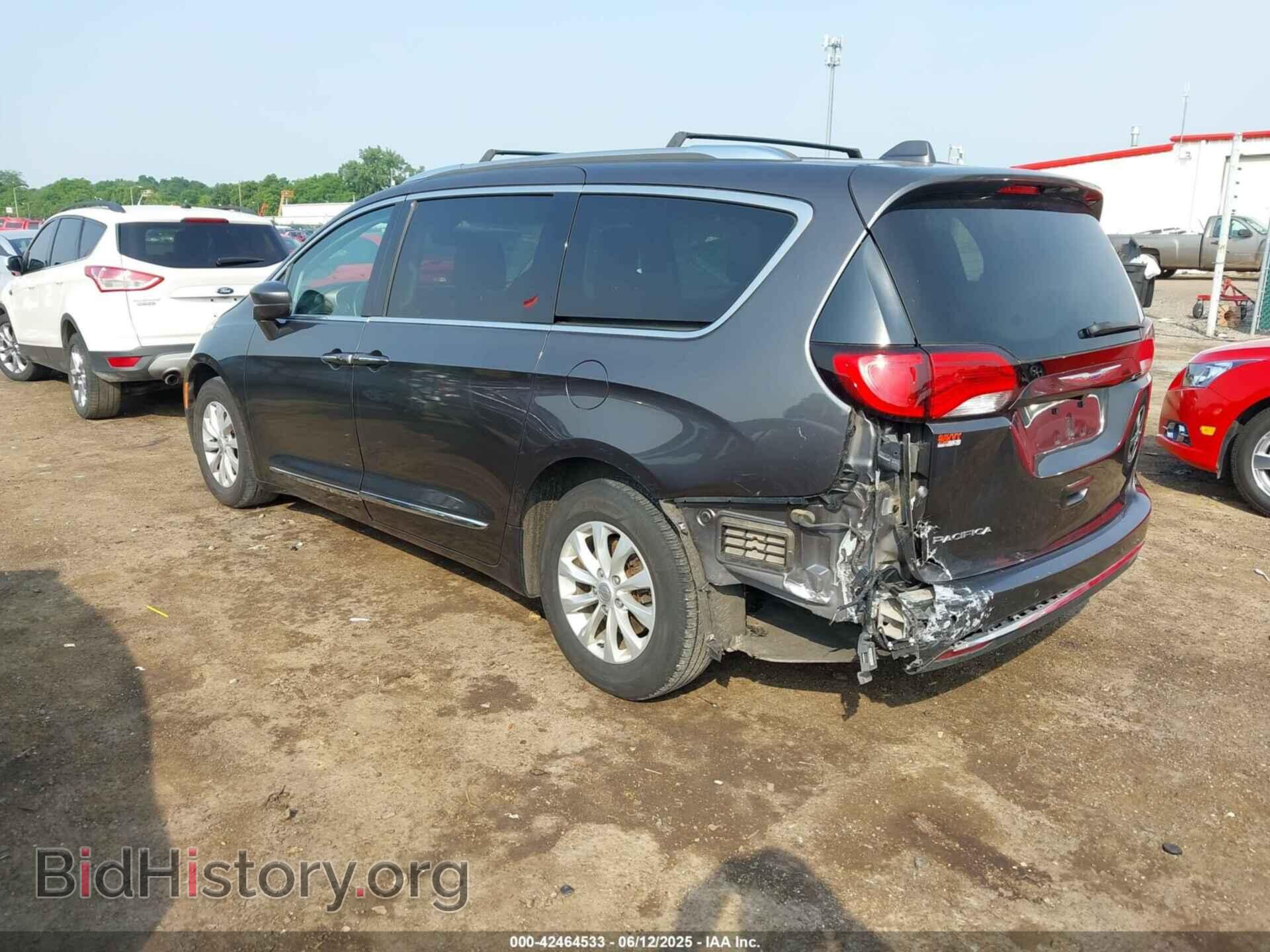 2019 CHRYSLER PACIFICA - VIN: 2C4RC1BG2KR704756 - Фото 3
