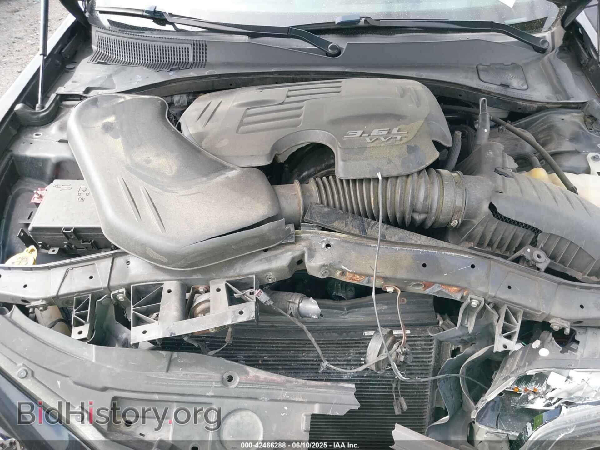 2015 CHRYSLER 300 - VIN: 2C3CCAGG0FH746857 - Фото 10