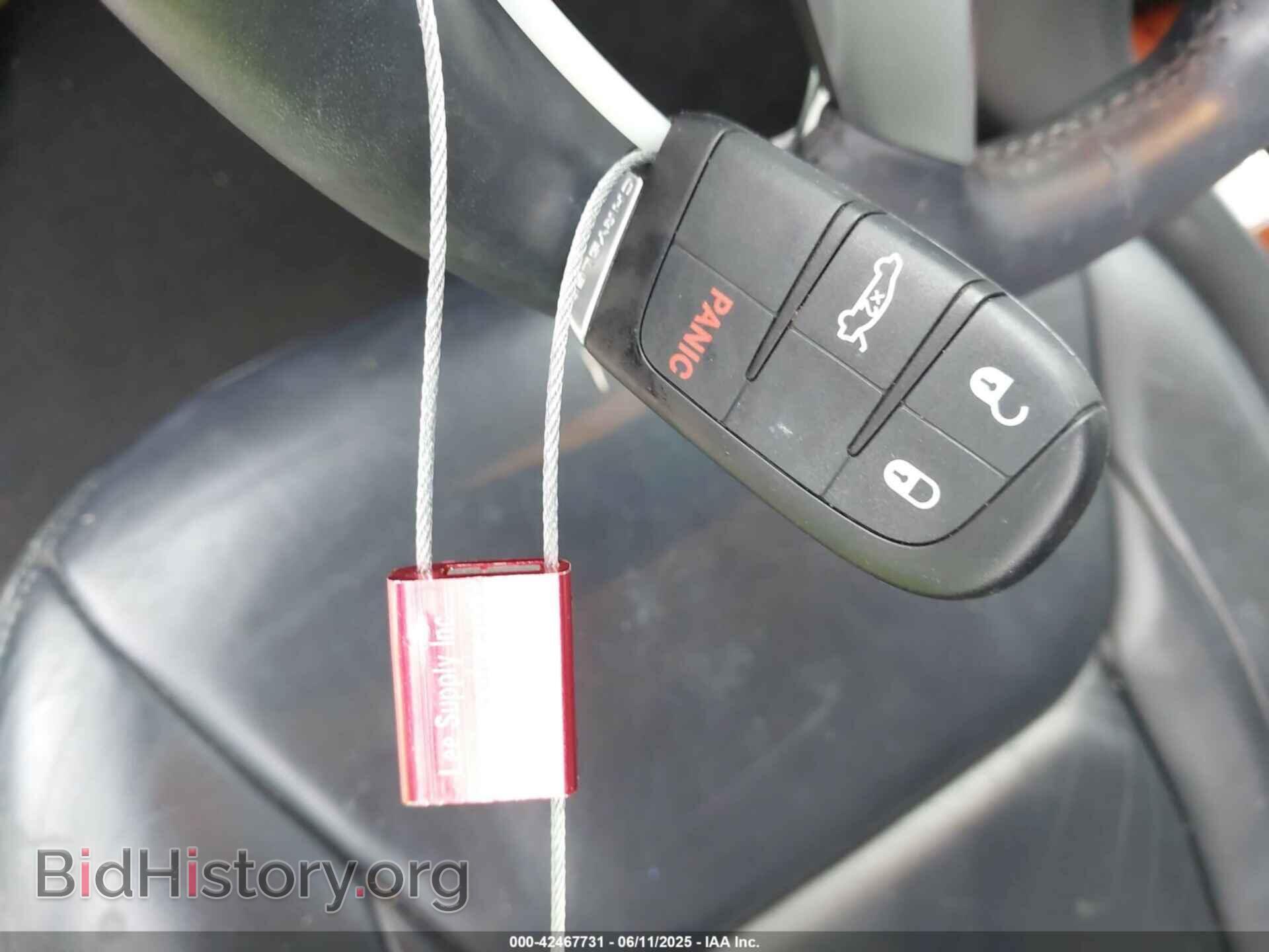 2013 CHRYSLER 300 - VIN: 2C3CCAAG1DH712206 - Фото 11