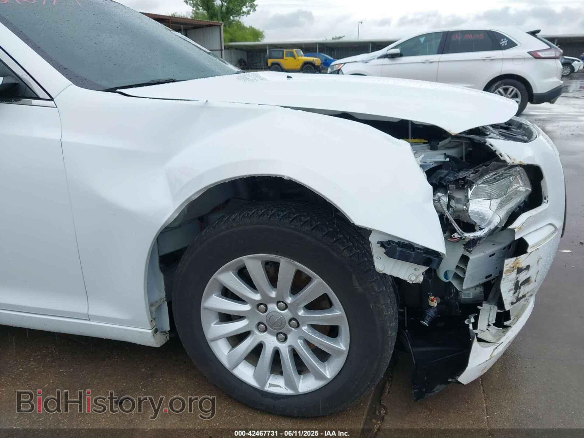 2013 CHRYSLER 300 - VIN: 2C3CCAAG1DH712206 - Фото 18
