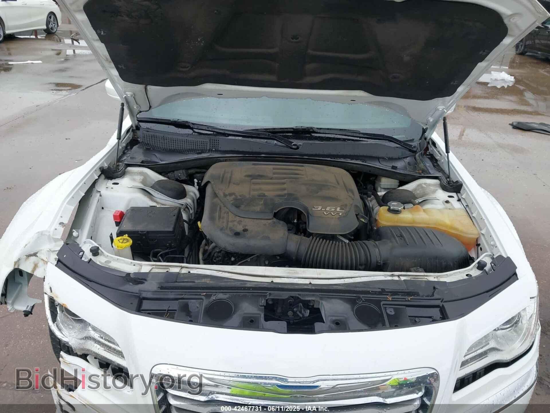 2013 CHRYSLER 300 - VIN: 2C3CCAAG1DH712206 - Фото 10