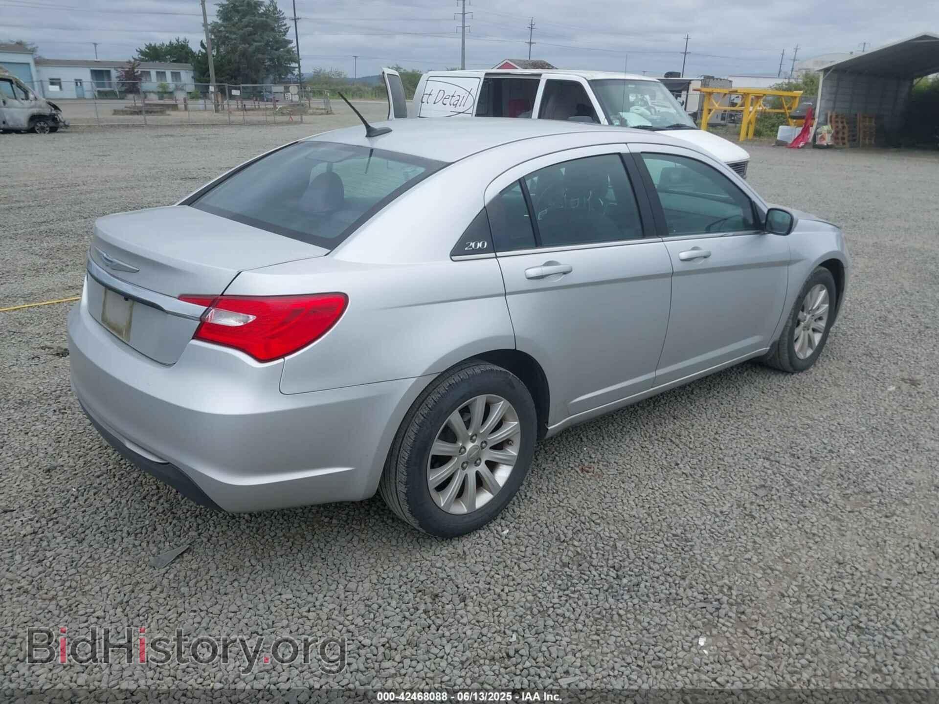 2012 CHRYSLER 200 - VIN: 1C3CCBBG4CN268880 - Фото 4