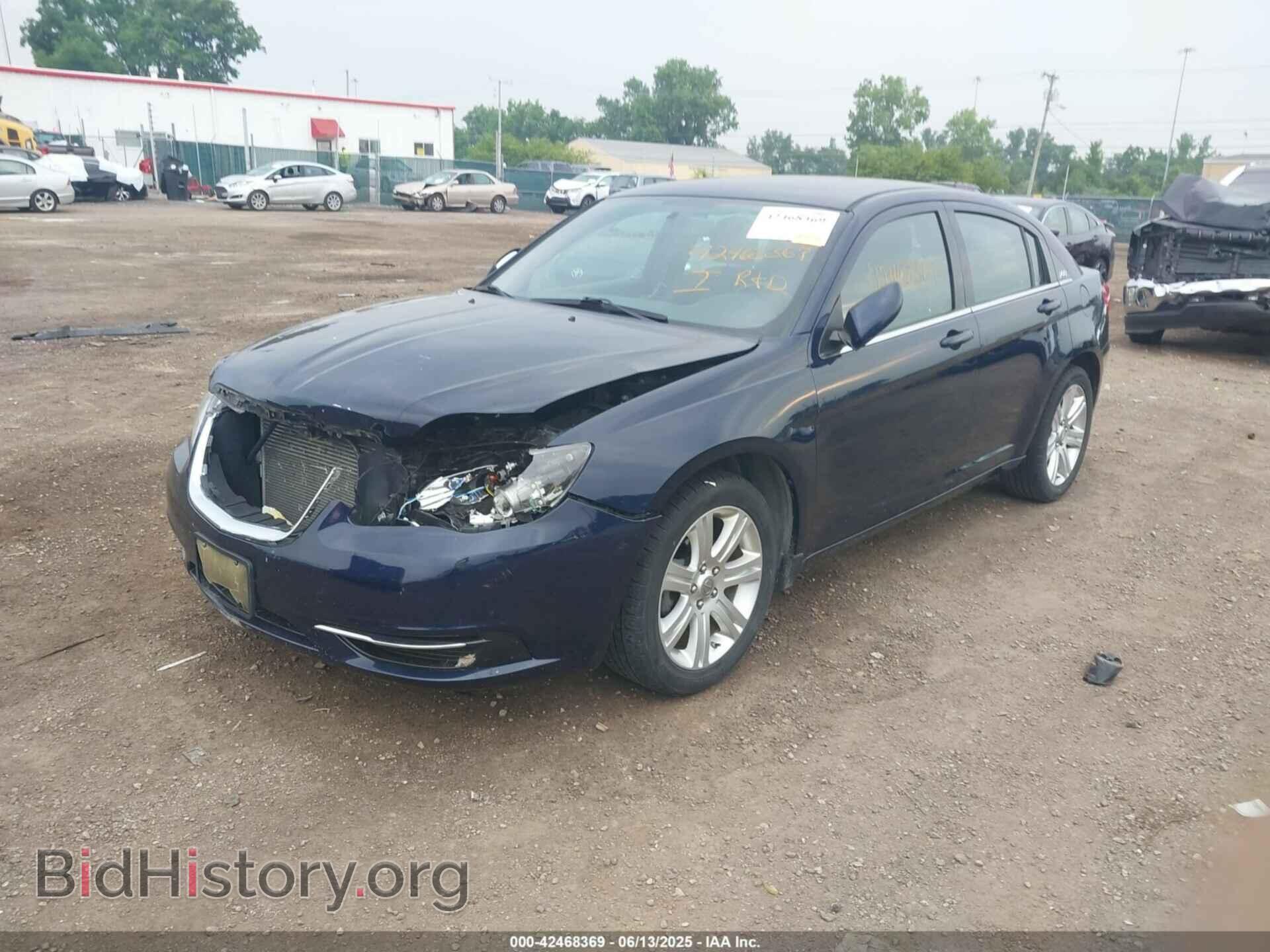 2013 CHRYSLER 200 - VIN: 1C3CCBBB4DN550426 - Фото 2