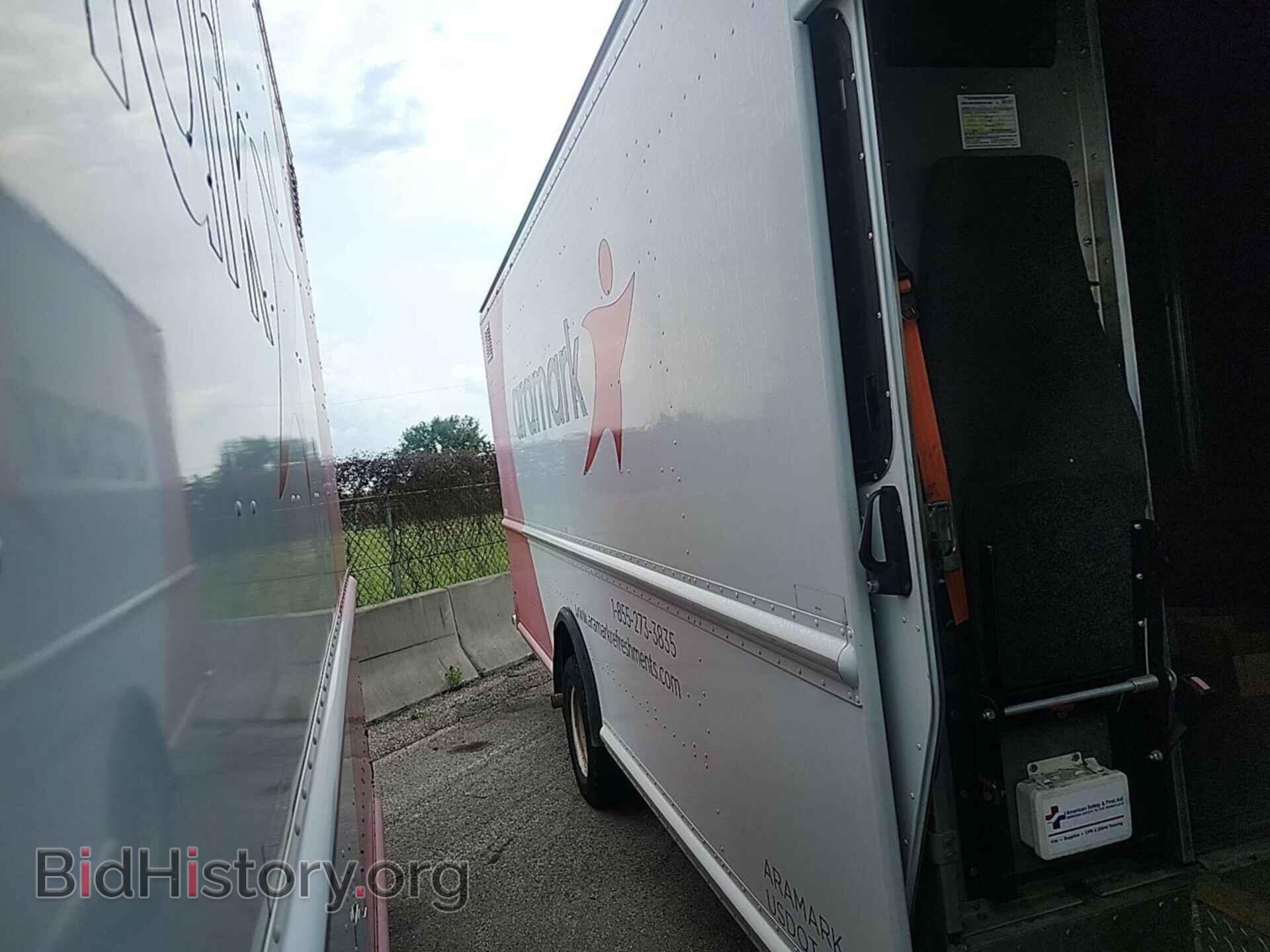 2013 FORD ECONOLINE - VIN: 1FC4E4KL0DDA84014 - Photo 2