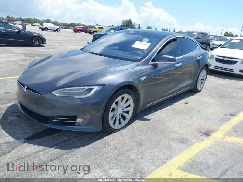 2016 Tesla MODEL S (VIN 5YJSA1E16GF156312) — photo 2 of 17