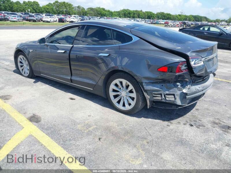 2016 Tesla MODEL S (VIN 5YJSA1E16GF156312) — photo 3 of 17