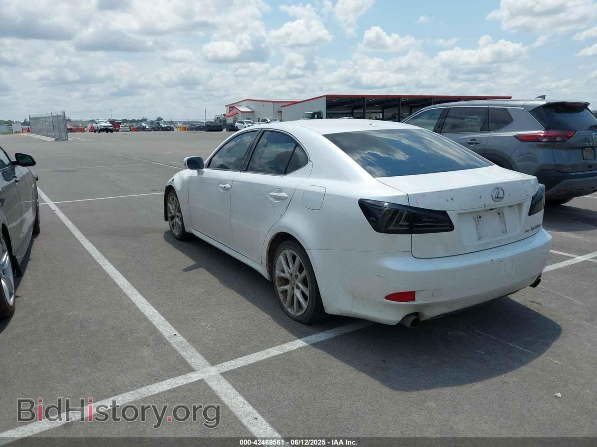 2011 LEXUS IS 250 - VIN: JTHCF5C26B2035296 - Photo 3