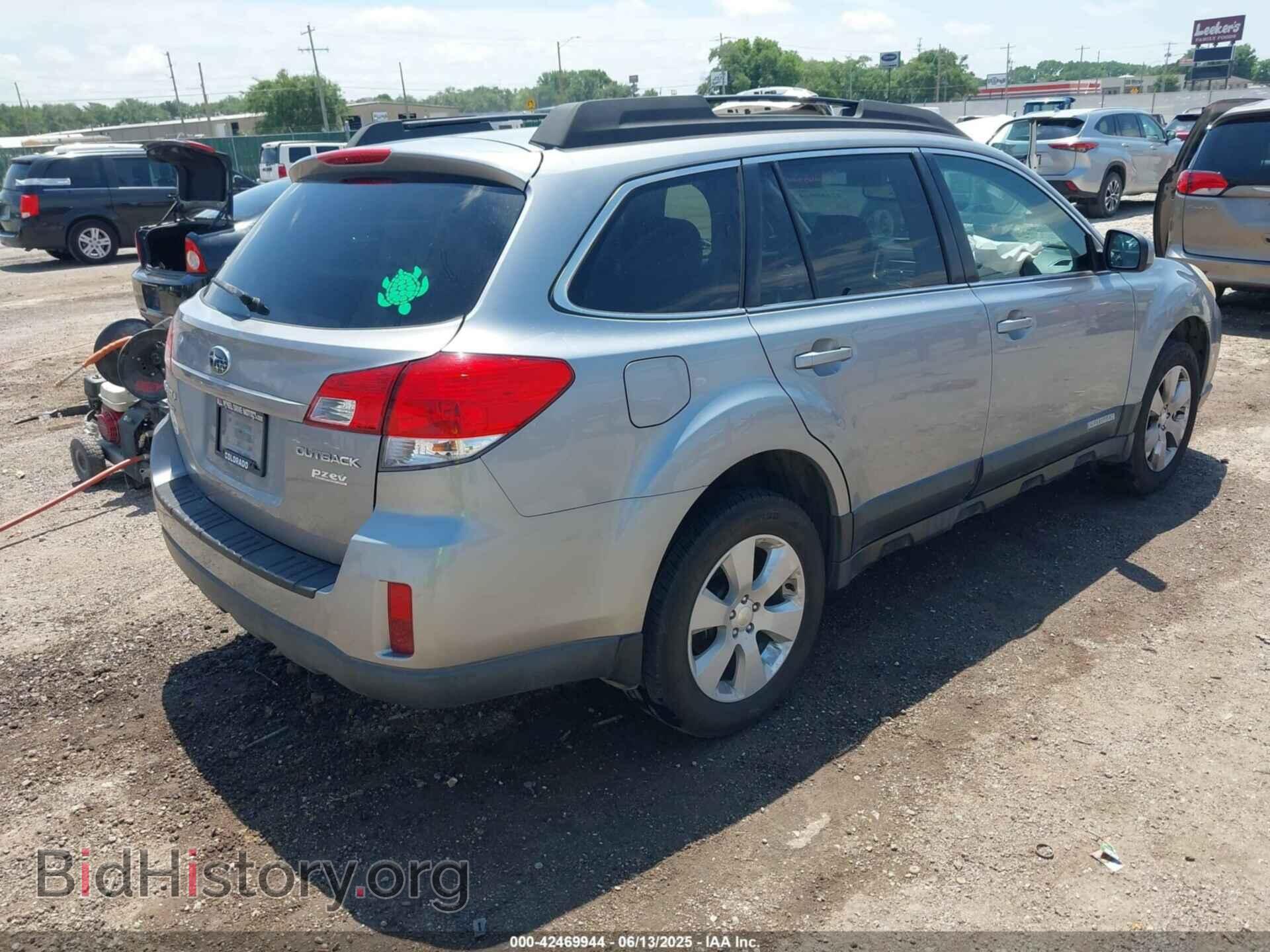 2011 SUBARU OUTBACK - VIN: 4S4BRBCC8B3422823 - Фото 4