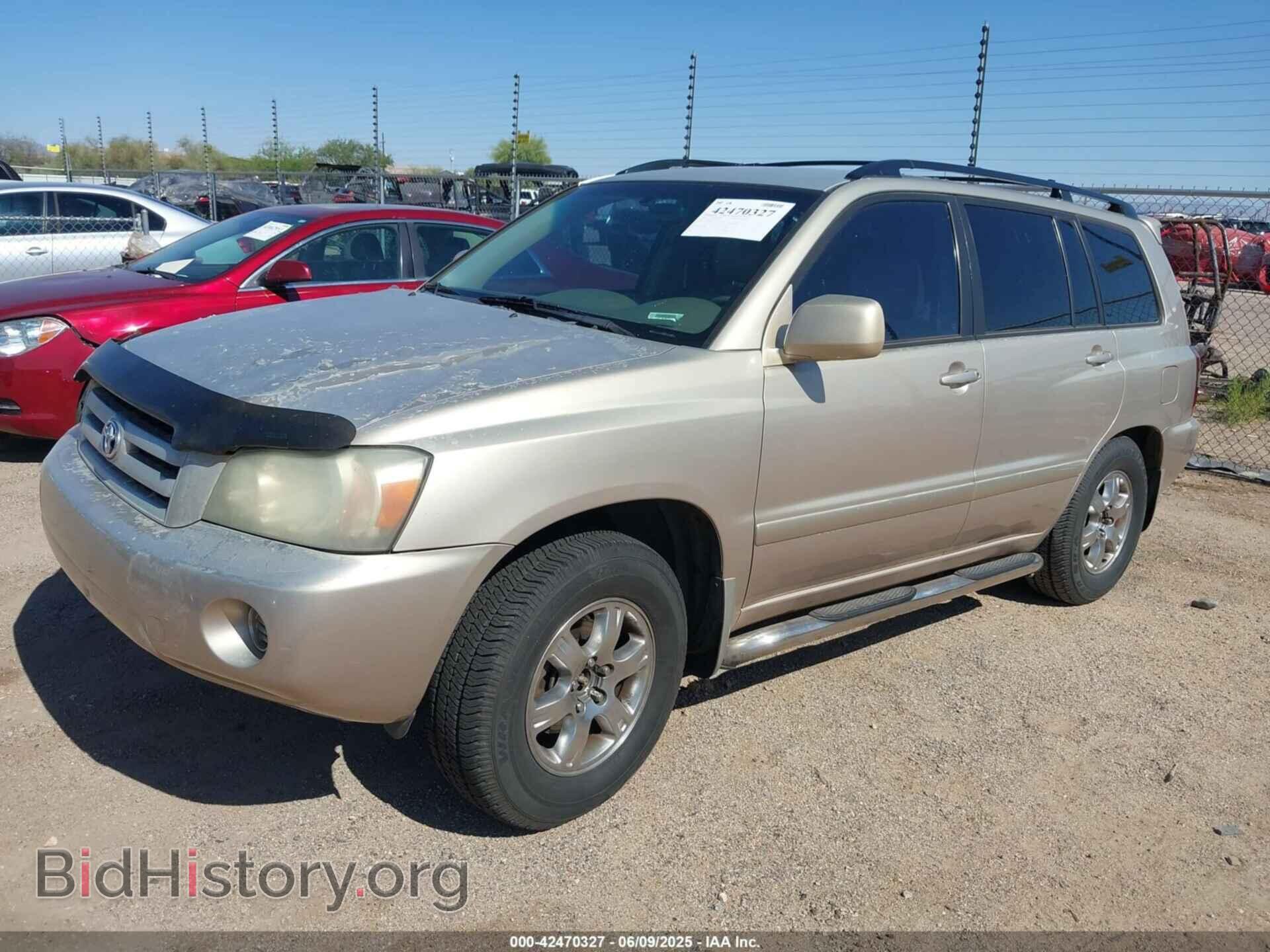 2005 TOYOTA HIGHLANDER - VIN: JTEDP21A450075111 - Фото 2