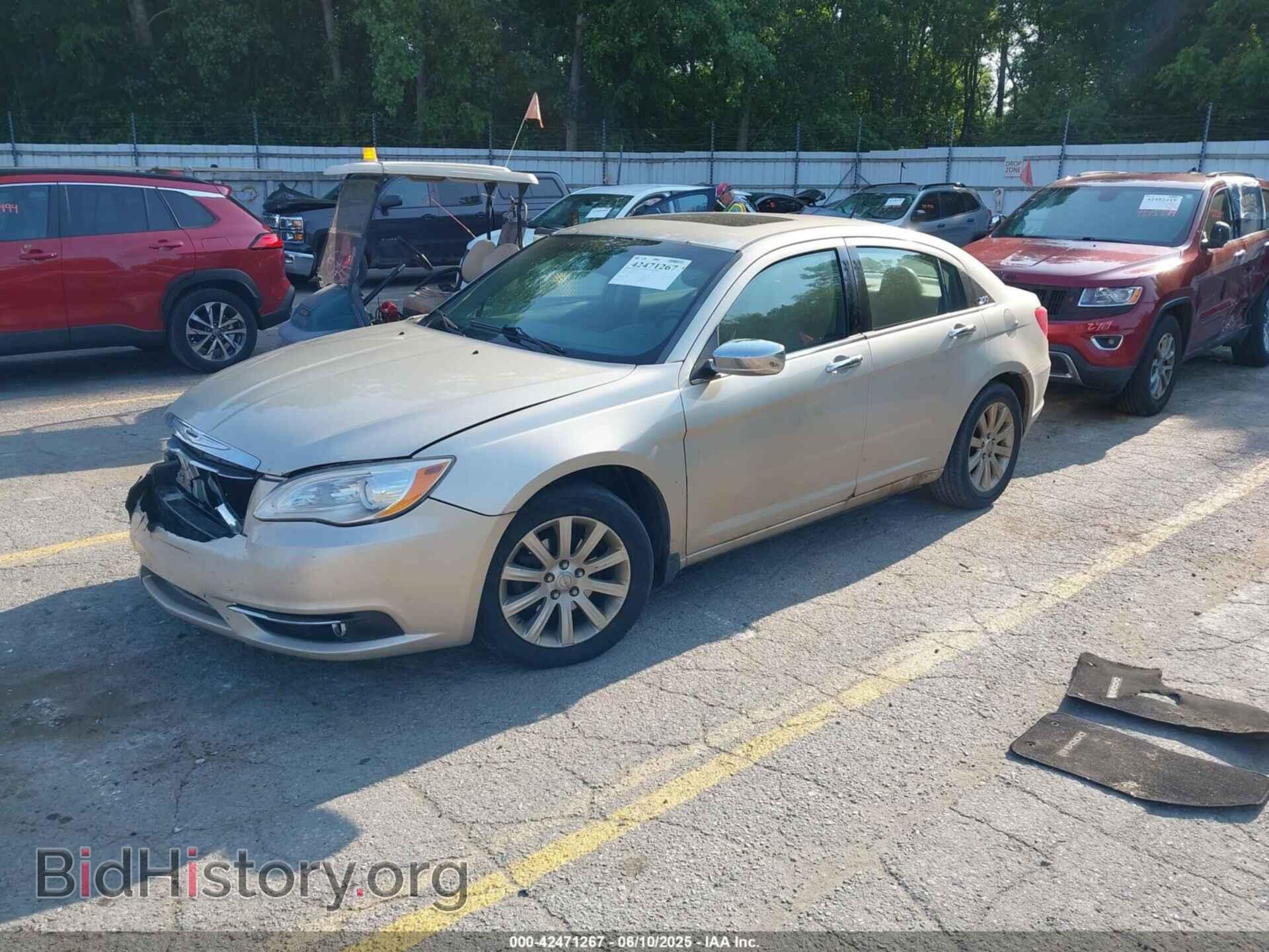 2013 CHRYSLER 200 - VIN: 1C3CCBCG1DN603254 - Photo 2