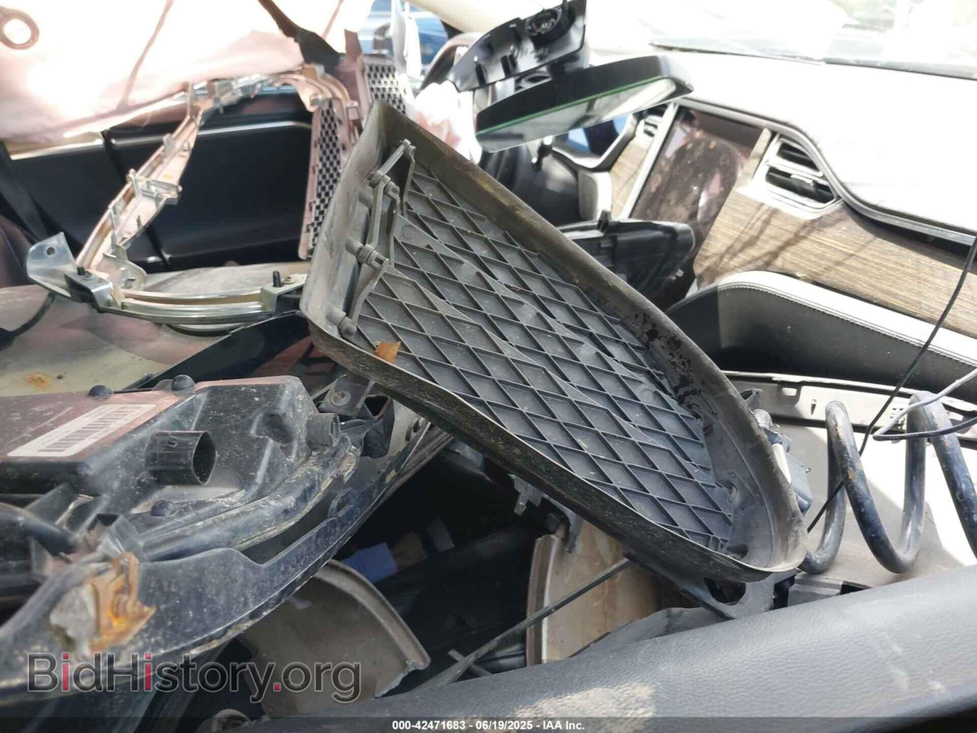 2014 TESLA MODEL S - VIN: 5YJSA1H19EFP40275 - Фото 5