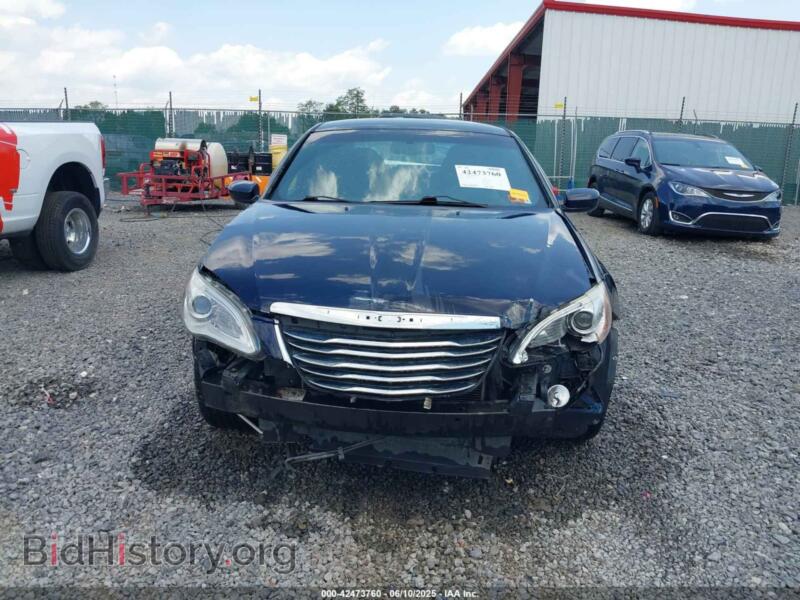 2013 Chrysler 200 (VIN 1C3CCBAB4DN705106) — photo 12 of 17