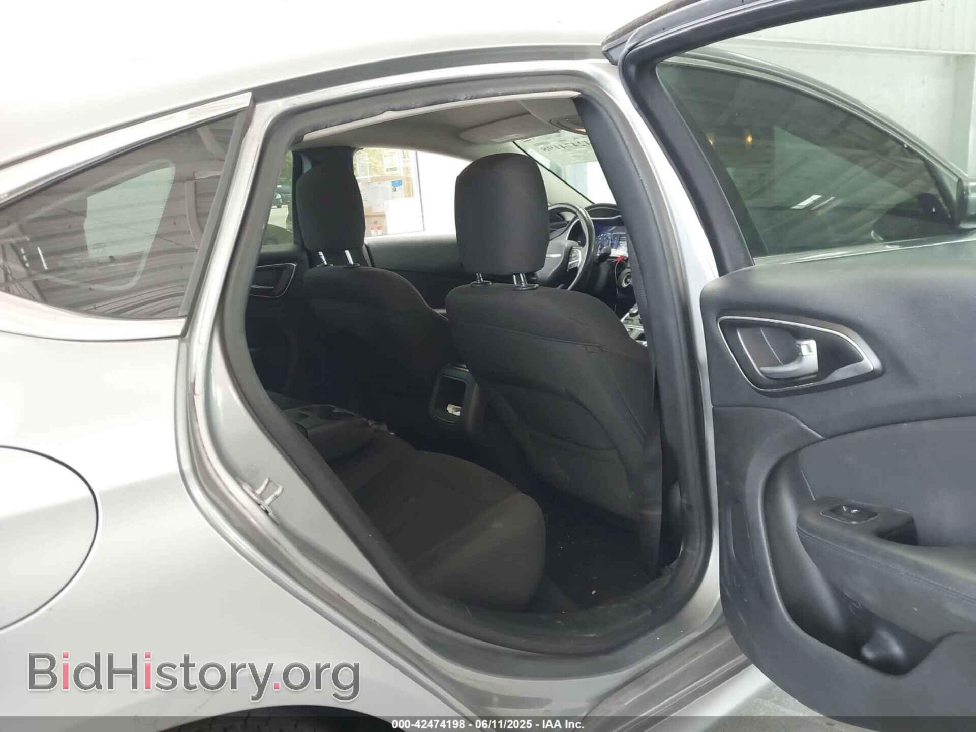 2016 CHRYSLER 200 - VIN: 1C3CCCAB4GN155125 - Фото 8