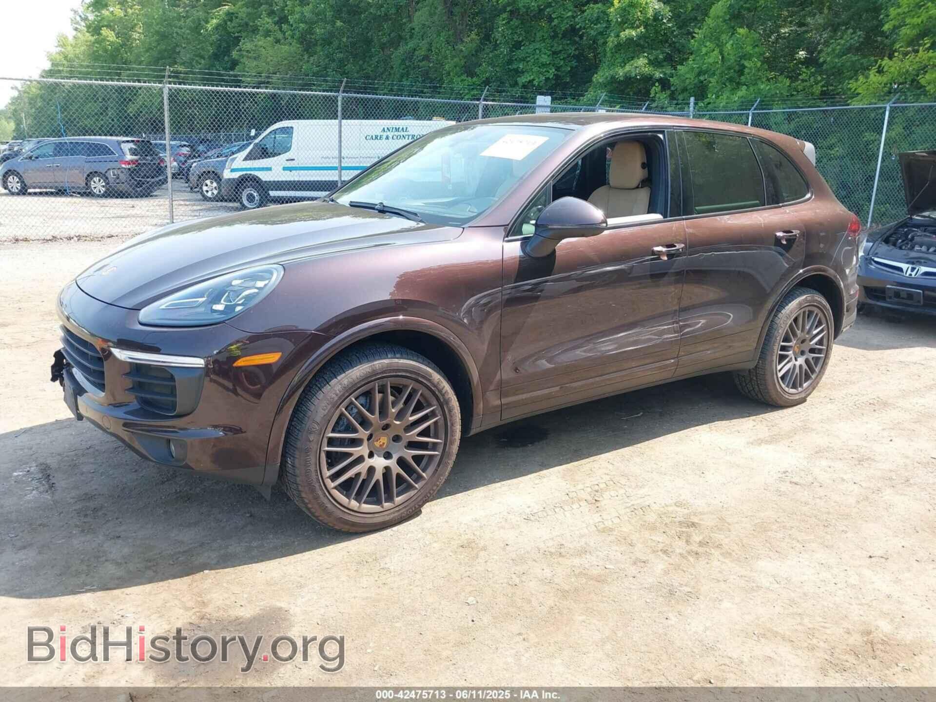 2017 PORSCHE CAYENNE - VIN: WP1AA2A21HKA88424 - Фото 2