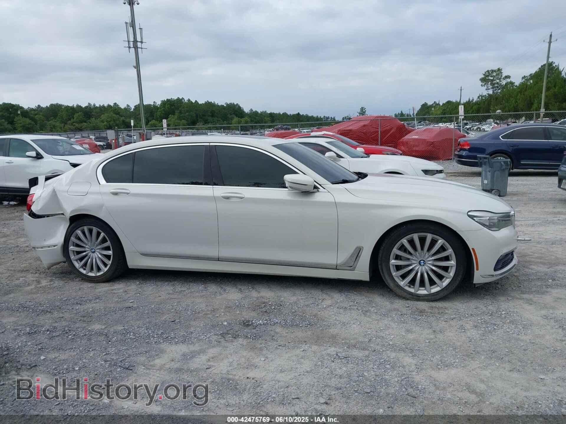 2017 BMW 740I - VIN: WBA7E2C53HG740273 - Фото 13