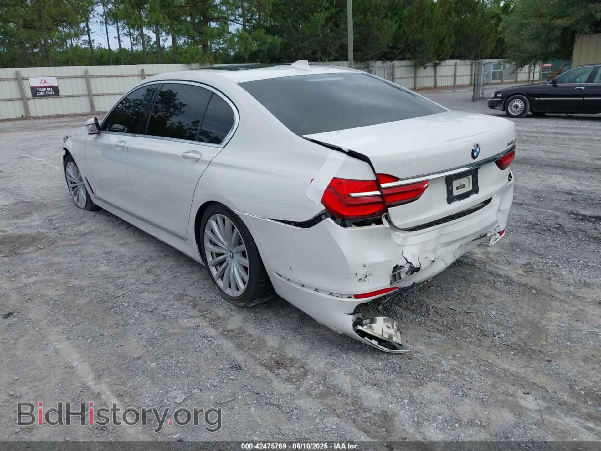 2017 BMW 740I - VIN: WBA7E2C53HG740273 - Фото 3