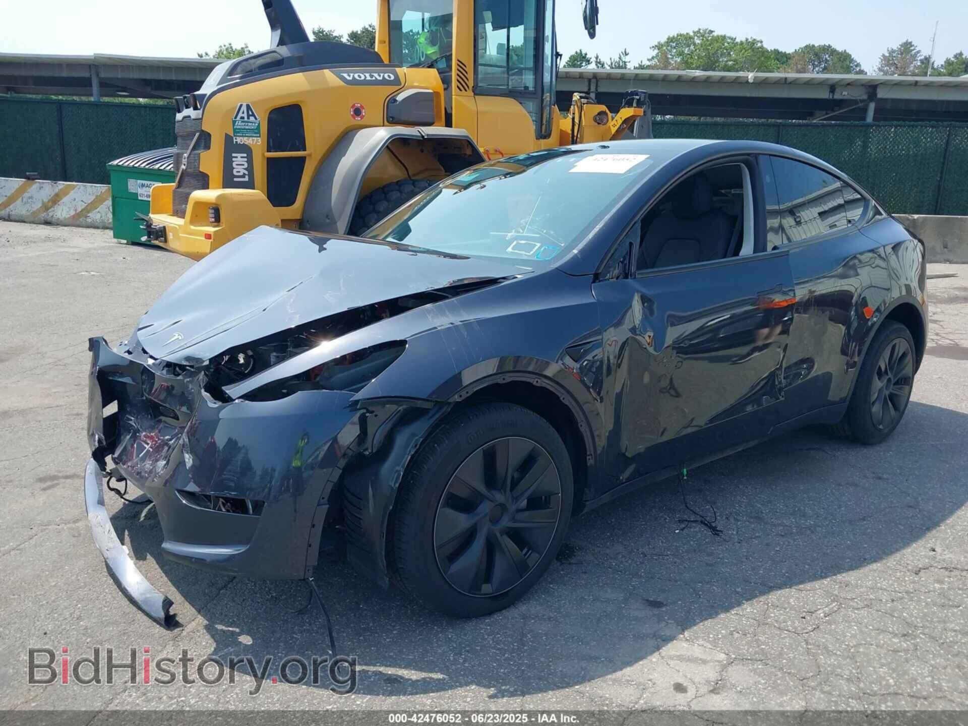 2024 TESLA MODEL Y - VIN: 7SAYGDEE2RF132351 - Фото 2
