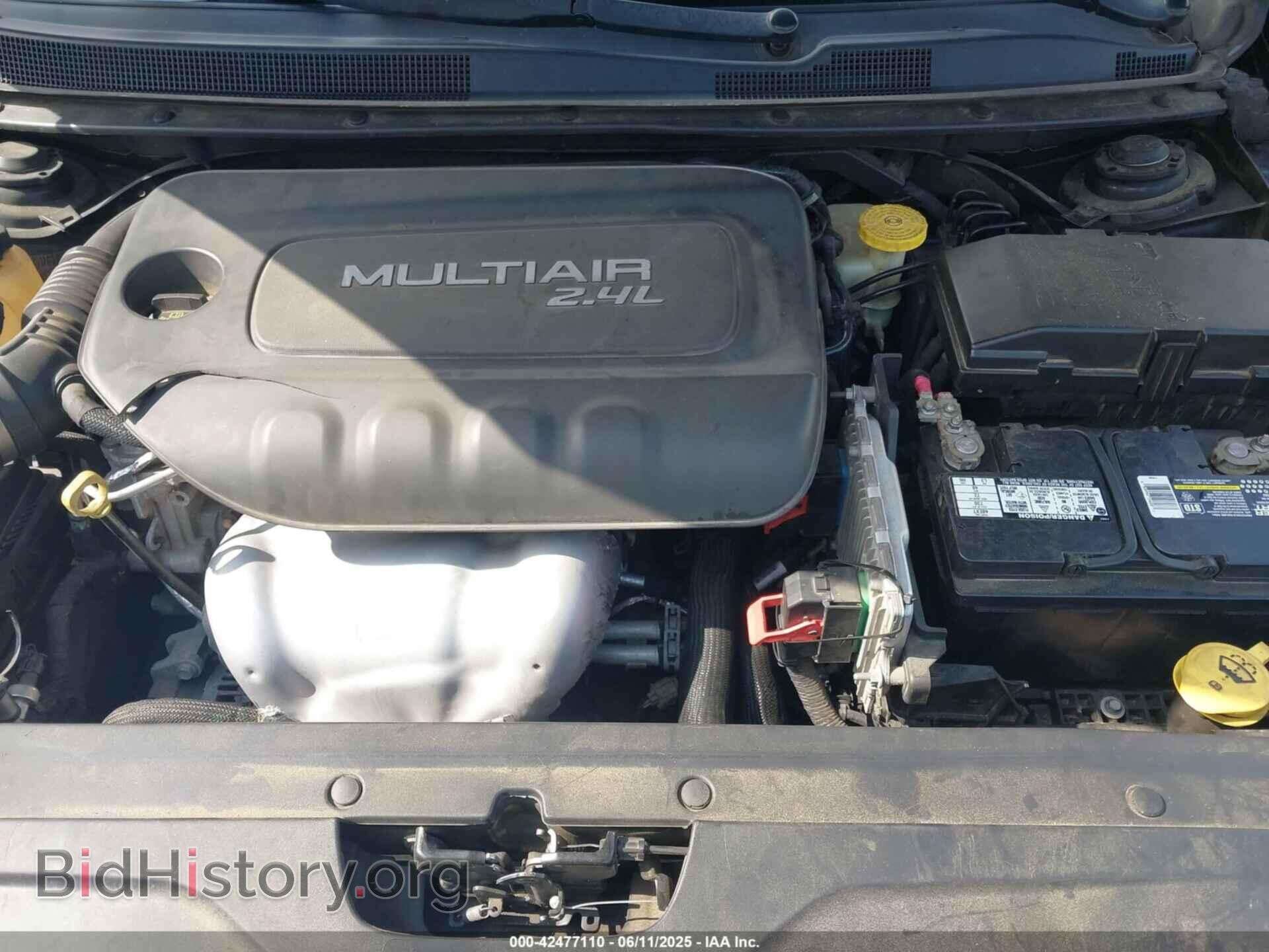 2015 CHRYSLER 200 - VIN: 1C3CCCAB6FN645323 - Фото 10