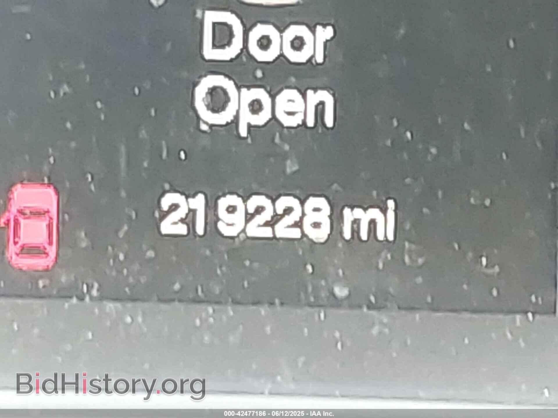 2015 CHRYSLER 200 - VIN: 1C3CCCAB5FN728841 - Фото 7